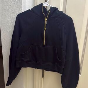 lululemon cropped scuba hoodie